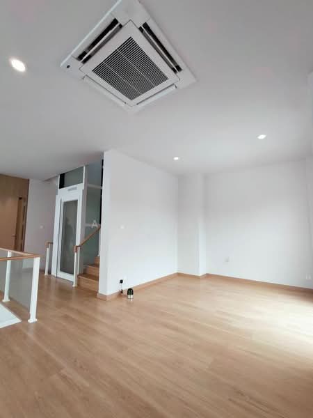Baan 365 Sukhumvit 77, Bangkok, Soi On Nut 46, Suan Luang, Bangkok, 4 Bedrooms, 493 sqm, Single Detached House For Sale, by Adisorn Eamso, 500348075 - DDproperty.com
