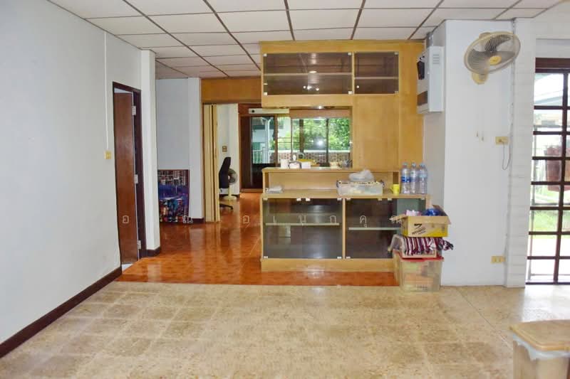 Sarawan Ville, Nonthaburi, Soi Sarawan Ville Village 2, Bang Talat, Pak Kret, Nonthaburi, 4 Bedrooms, 190 sqm, Single Detached House For Rent, by อรุณ อเนกคุณะ, 500348081 - DDproperty.com