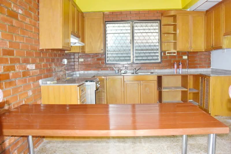 Sarawan Ville, Nonthaburi, Soi Sarawan Ville Village 2, Bang Talat, Pak Kret, Nonthaburi, 4 Bedrooms, 190 sqm, Single Detached House For Rent, by อรุณ อเนกคุณะ, 500348081 - DDproperty.com
