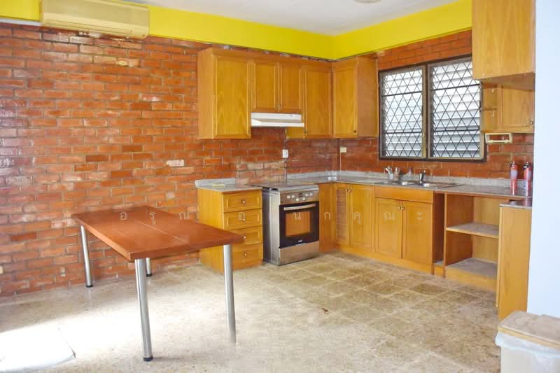 Sarawan Ville, Nonthaburi, Soi Sarawan Ville Village 2, Bang Talat, Pak Kret, Nonthaburi, 4 Bedrooms, 190 sqm, Single Detached House For Rent, by อรุณ อเนกคุณะ, 500348081 - DDproperty.com