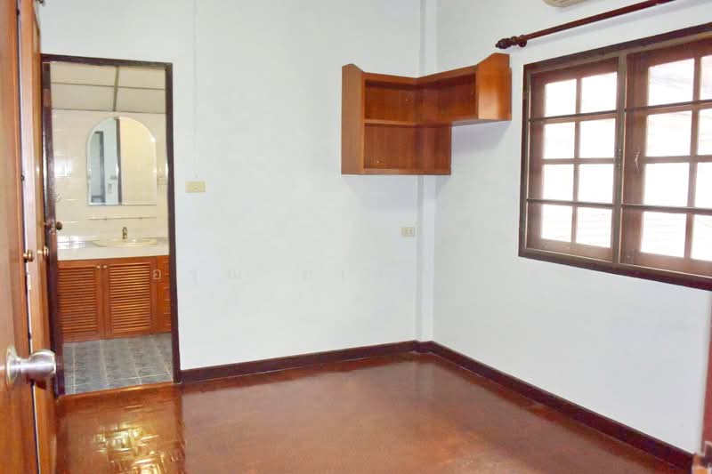 Sarawan Ville, Nonthaburi, Soi Sarawan Ville Village 2, Bang Talat, Pak Kret, Nonthaburi, 4 Bedrooms, 190 sqm, Single Detached House For Rent, by อรุณ อเนกคุณะ, 500348081 - DDproperty.com