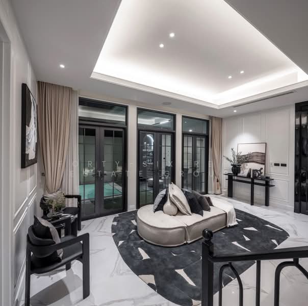 The Boulevard Ekkamai, Bangkok, 98 Soi Prasertdee, Khlong Tan Nua, Watthana, Bangkok, 4 Bedrooms, 500 sqm, Single Detached House For Sale, by Forty-Six Real Estate Group, 500348103 - DDproperty.com