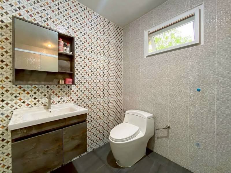 Kanasiri Bangna, Samut Prakan, Bangna-Trad Road, Soi ABEC, Bang Bo, Samut Prakan, 5 Bedrooms, 200 sqm, Single Detached House For Sale, by Nattakan nueaiam, 500348112 - DDproperty.com