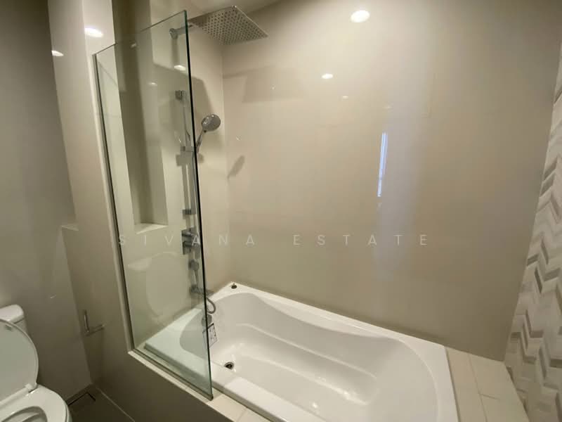 Oka Haus Sukhumvit 36, Bangkok, 3399 Rama 4 Road, Khong Tan, Khlong Toei, Bangkok, 1 Bedroom, 35 sqm, Condo For Rent, by Sivana Estate, 500348148 - DDproperty.com