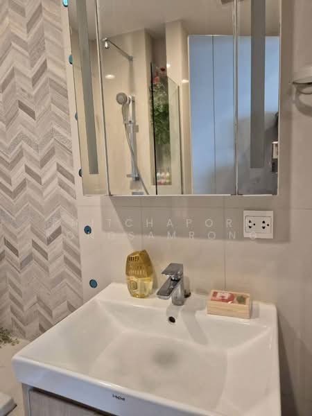 Oka Haus Sukhumvit 36, Bangkok, 3399 Rama 4 Road, Khong Tan, Khlong Toei, Bangkok, 1 Bedroom, 36 sqm, Condo For Rent, by Phitchaporn Kongsamrong, 500348164 - DDproperty.com