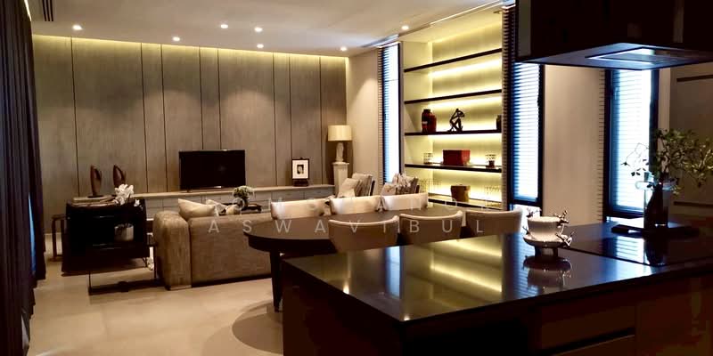 Baan Ekkamai, Bangkok, Phra Kanong Nua, Watthana, Bangkok, 4 Bedrooms, 556 sqm, Single Detached House For Rent, by Jomchanok Aswavibul, 500348193 - DDproperty.com