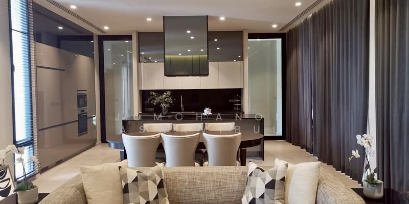 Baan Ekkamai, Bangkok, Phra Kanong Nua, Watthana, Bangkok, 4 Bedrooms, 556 sqm, Single Detached House For Rent, by Jomchanok Aswavibul, 500348193 - DDproperty.com