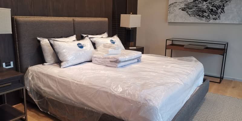 Baan Ekkamai, Bangkok, Phra Kanong Nua, Watthana, Bangkok, 4 Bedrooms, 556 sqm, Single Detached House For Rent, by Jomchanok Aswavibul, 500348193 - DDproperty.com