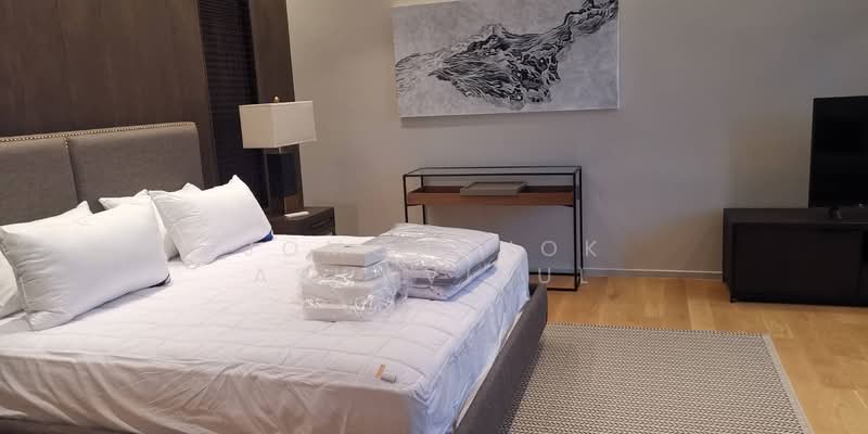 Baan Ekkamai, Bangkok, Phra Kanong Nua, Watthana, Bangkok, 4 Bedrooms, 556 sqm, Single Detached House For Rent, by Jomchanok Aswavibul, 500348193 - DDproperty.com