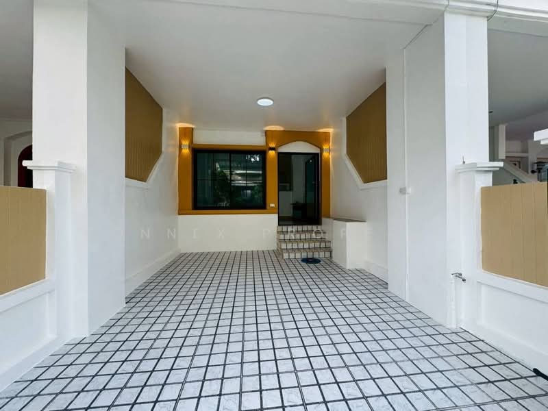 Maneerin Lake & Park and Nantana Garden Park Place, Pathum Thani, Tiwanon Road 345, Bang Khu Wat, Muang Pathum Thani, Pathum Thani, 2 Bedrooms, 110 sqm, Townhouse For Sale, by Connex Property, 500348237 - DDproperty.com