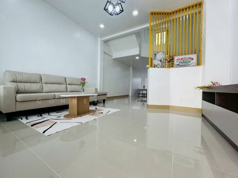 Maneerin Lake & Park and Nantana Garden Park Place, Pathum Thani, Tiwanon Road 345, Bang Khu Wat, Muang Pathum Thani, Pathum Thani, 2 Bedrooms, 110 sqm, Townhouse For Sale, by Connex Property, 500348237 - DDproperty.com