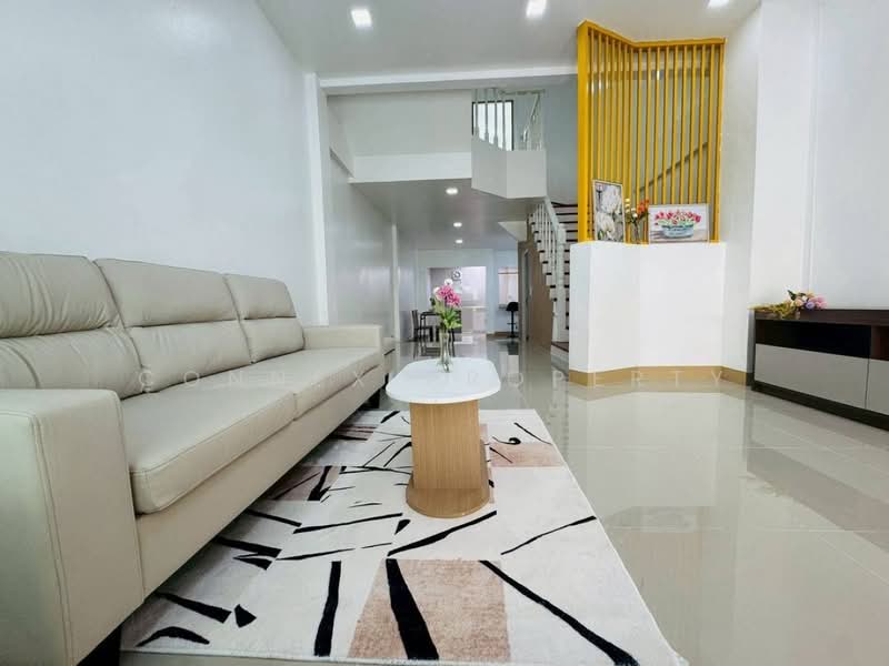 Maneerin Lake & Park and Nantana Garden Park Place : มณีรินทร์ เลค & พาร์ค และนันทนาการ์เด้นพาร์คเพลส, ปทุมธานี, ถนนติวานนท์ 345, บางคูวัด, เมืองปทุมธานี, ปทุมธานี, 110 ตร.ม., ทาวน์เฮ้าส์ ขาย, โดย Connex Property, 500348237 - DDproperty.com