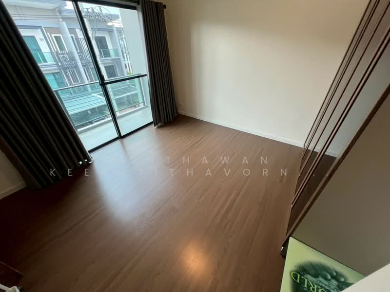 Town Avenue Merge Rattanatibet : ทาวน์ อเวนิว เมิร์จ รัตนาธิเบศร์, นนทบุรี, ถนน รัตนาธิเบศร์, บางรักใหญ่, บางบัวทอง, นนทบุรี, 170 ตร.ม., ทาวน์เฮ้าส์ ขาย, โดย Panthawan Keeratithavornanan, 500348239 - DDproperty.com