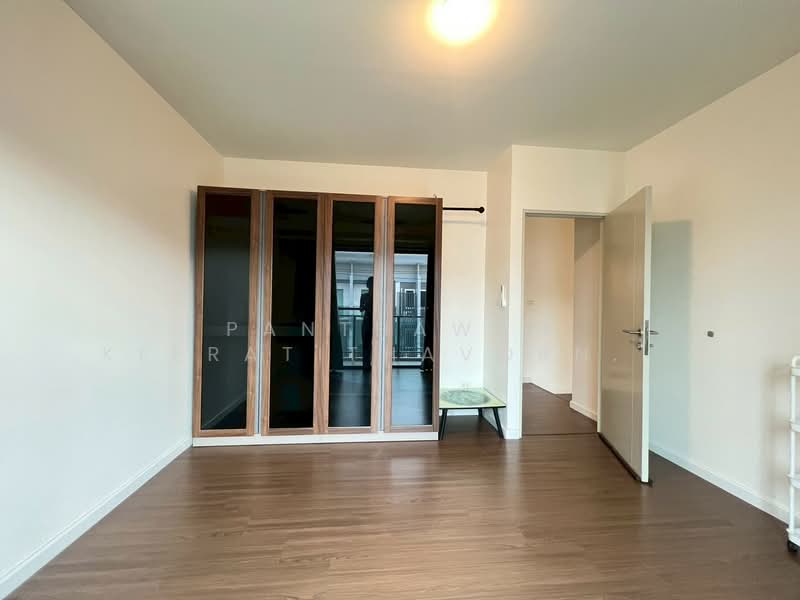 Town Avenue Merge Rattanatibet, Nonthaburi, Rattanathibet Road, Bang Rak Yai, Bang Bua Thong, Nonthaburi, 3 Bedrooms, 170 sqm, Townhouse For Sale, by Panthawan Keeratithavornanan, 500348239 - DDproperty.com