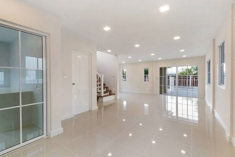 Chaiyaphruek Butsarin Khlong 2, Pathum Thani, Khu Khot, Lam Luk Ka, Pathum Thani, 3 Bedrooms, 180 sqm, Townhouse For Sale, by Connex Property, 500348287 - DDproperty.com