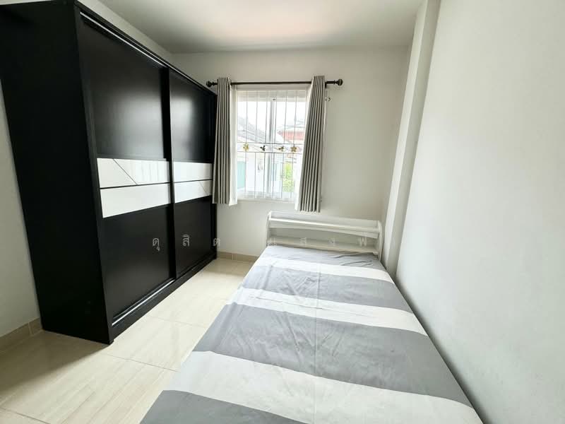 ให้เช่าบ้านแฝด ม.ธาดาทาวน์ อัสสัมชัญ ศรีราชา, Chon Buri (Pattaya), Surasak, Si Racha, Chon Buri (Pattaya), 3 Bedrooms, 120 sqm, Semi-Detached House (Twin House) For Rent, by Dusit Saengfa, 500348320 - DDproperty.com