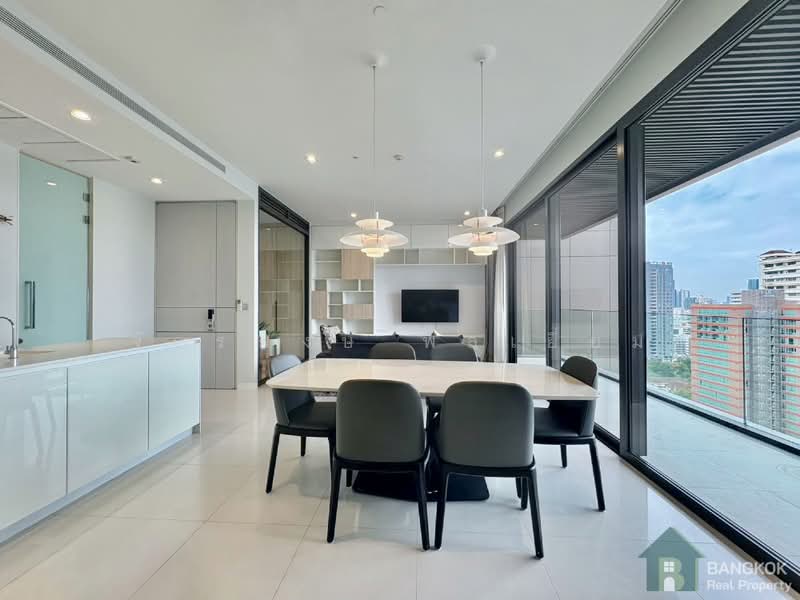 Vittorio 39, Bangkok, 8 Sukhumvit, Khlong Tan Nua, Watthana, Bangkok, 2 Bedrooms, 137 sqm, Condo For Sale, by Chakkrapong Ponyeam, 500348373 - DDproperty.com