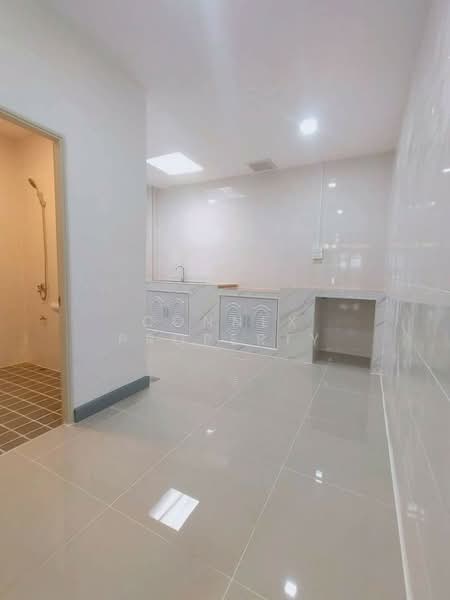 Baan Rin Thong Lamlukka : บ้านรินทร์ทอง ลำลูกกา, ปทุมธานี, คูคต, ลำลูกกา, ปทุมธานี, 110 ตร.ม., ทาวน์เฮ้าส์ ขาย, โดย Connex Property, 500348401 - DDproperty.com