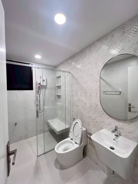 Nantawan Rama 9 - New Krungthepkreetha, Bangkok, Saphan Sung, Bangkok, 5 Bedrooms, 400 sqm, Single Detached House For Sale, by HOME Real Estate Service, 500348421 - DDproperty.com