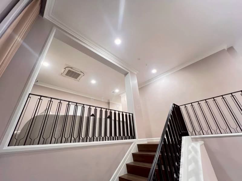 Nantawan Rama 9 - New Krungthepkreetha, Bangkok, Saphan Sung, Bangkok, 5 Bedrooms, 400 sqm, Single Detached House For Sale, by HOME Real Estate Service, 500348421 - DDproperty.com