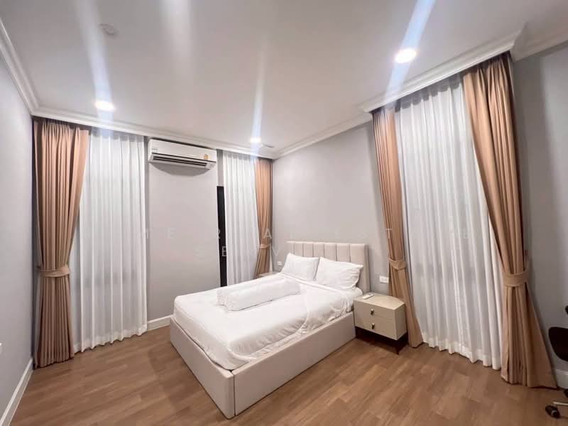 Nantawan Rama 9 - New Krungthepkreetha, Bangkok, Saphan Sung, Bangkok, 5 Bedrooms, 400 sqm, Single Detached House For Sale, by HOME Real Estate Service, 500348421 - DDproperty.com