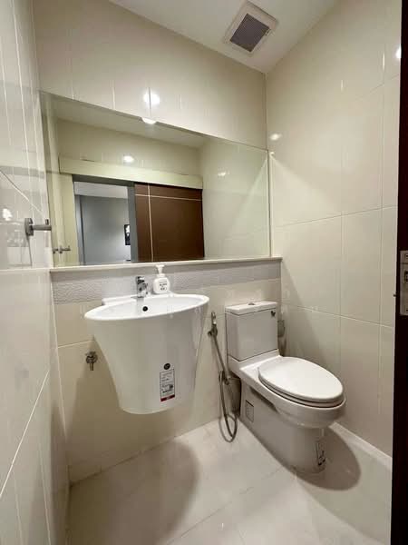 Baan Klang Muang Sathorn-Taksin 2, Bangkok, Kanlapaphruek Road, Bangko, Chom Thong, Bangkok, 3 Bedrooms, 167 sqm, Townhouse For Rent, by พิมพ์ภัทรา แจ่มอุลิตรัตน, 500348464 - DDproperty.com