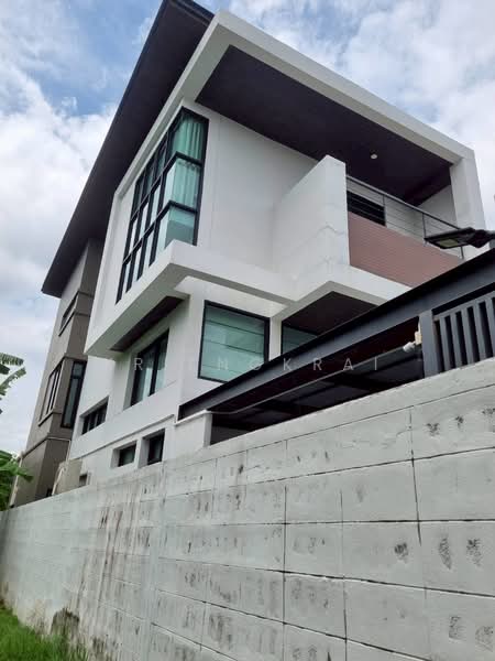 Kristada Nakhon 21, Samut Prakan, Parallel way, Bangna-Trad Road, Bang Kaeo, Bang Plee, Samut Prakan, 4 Bedrooms, 220 sqm, Single Detached House For Sale, by Kriengkrai, 500348498 - DDproperty.com