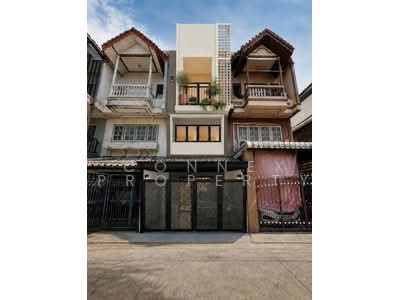 ขาย - ทาวโฮม 3 ชั้น รีโนเวทใหม่ โชคชัย 4 ซอย 41, กรุงเทพ