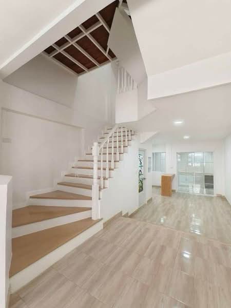 Nanthana Garden Maneerin Lake and Park, Pathum Thani, สะพานนนทบุรี-บางบัวทอง, Bang Khu Wat, Muang Pathum Thani, Pathum Thani, 2 Bedrooms, 110 sqm, Townhouse For Sale, by Connex Property, 500348518 - DDproperty.com
