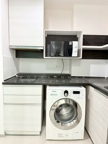 Life Ratchadapisek, Bangkok, 279 Ratchadapisaek Road, Huai Khwang, Bangkok, 2 Bedrooms, 46 sqm, Condo For Rent, by Kornkanock Kanockpradit, 500348533 - DDproperty.com