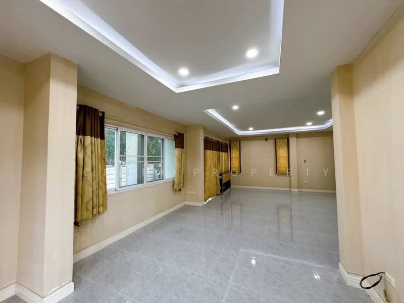 Baan Chokpracha, Bangkok, เทิดราชัน, Si Khan, Don Mueang, Bangkok, 3 Bedrooms, 330 sqm, Single Detached House For Sale, by Connex Property, 500348548 - DDproperty.com