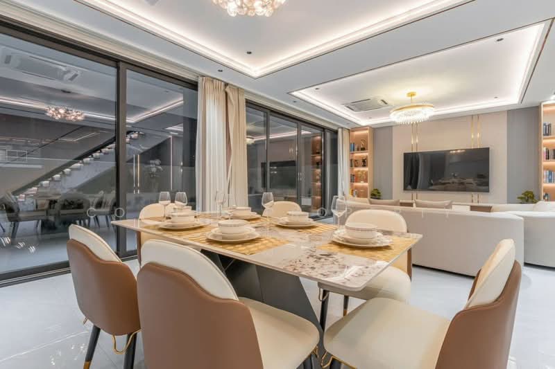 ล่า 2 ชั้น 81.5 ตารางวา ซอยเทพประสิทธิ์ 17 | Two - storey pool villa, 81.5 square wa, Soi Thepprasit, Chon Buri (Pattaya), , Nong Pru, Bang Lamung (Pattaya), Chon Buri (Pattaya), 5 Bedrooms, 397 sqm, Single Detached House For Sale, by Connex Property, 500348564 - DDproperty.com