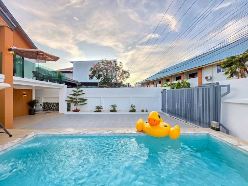 Two - storey house, 75.50 square wah, Soi Kor Phai 10, Nong Prue, Chon Buri (Pattaya), , Nong Pru, Bang Lamung (Pattaya), Chon Buri (Pattaya), 5 Bedrooms, 170 sqm, Single Detached House For Sale, by Connex Property, 500348568 - DDproperty.com