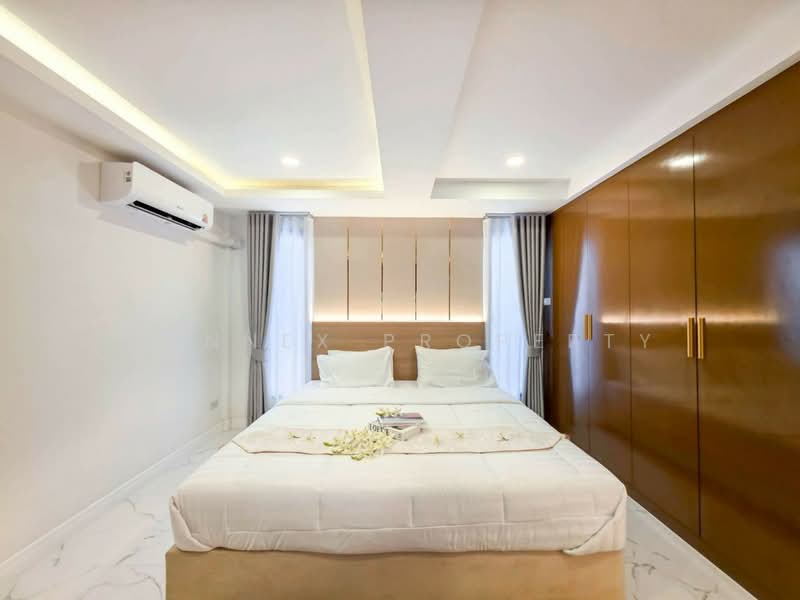 Two - storey house, 75.50 square wah, Soi Kor Phai 10, Nong Prue, Chon Buri (Pattaya), , Nong Pru, Bang Lamung (Pattaya), Chon Buri (Pattaya), 5 Bedrooms, 170 sqm, Single Detached House For Sale, by Connex Property, 500348568 - DDproperty.com