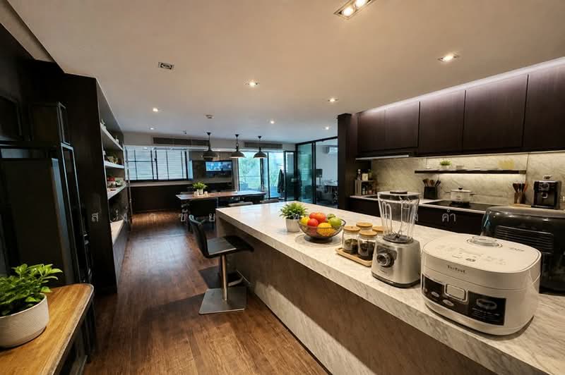 Supalai Place Sukhumvit 39, Bangkok, 175-179 Soi Sukhumvit 39 Sukhumvit Road, Khlong Tan Nua, Watthana, Bangkok, 2 Bedrooms, 138 sqm, Condo For Sale, by สง่าชัย ไทรทองคำ, 500348574 - DDproperty.com