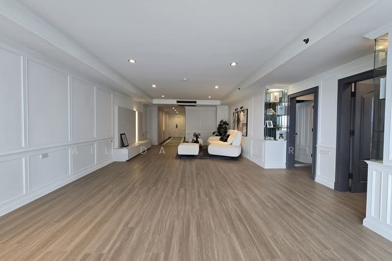 Las Colinas, Bangkok, Sukhumvit 21 Road, Khlongtoei Nua, Watthana, Bangkok, 3 Bedrooms, 240 sqm, Condo For Sale, by Ailada Ngamsri, 500348577 - DDproperty.com