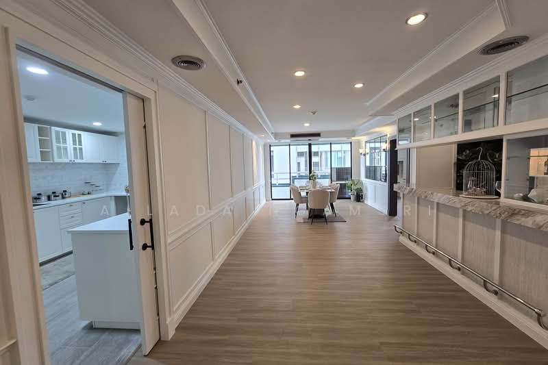 Las Colinas, Bangkok, Sukhumvit 21 Road, Khlongtoei Nua, Watthana, Bangkok, 3 Bedrooms, 240 sqm, Condo For Sale, by Ailada Ngamsri, 500348577 - DDproperty.com