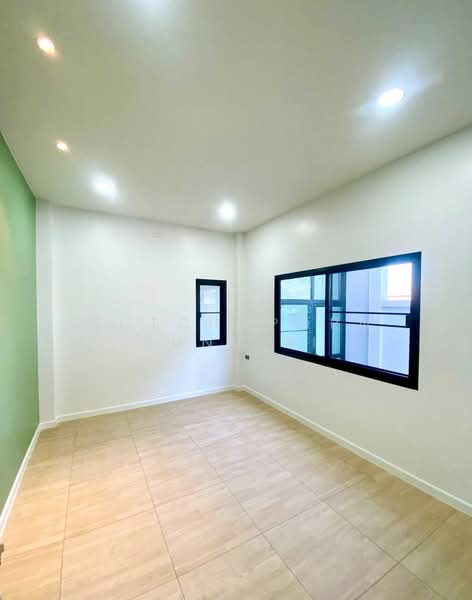 บ้านสวยให้เช่า – ใกล้ 89 พลาซ่า เพียง 5 นาที ค่าเช่า 39,000 บาท / เดือน รหัสทรัพย์ : No.15H868, Chiang Mai, Nong Phung, Saraphi, Chiang Mai, 4 Bedrooms, 200 sqm, Single Detached House For Rent, by Rutchaporn Tunsiri, 500348578 - DDproperty.com