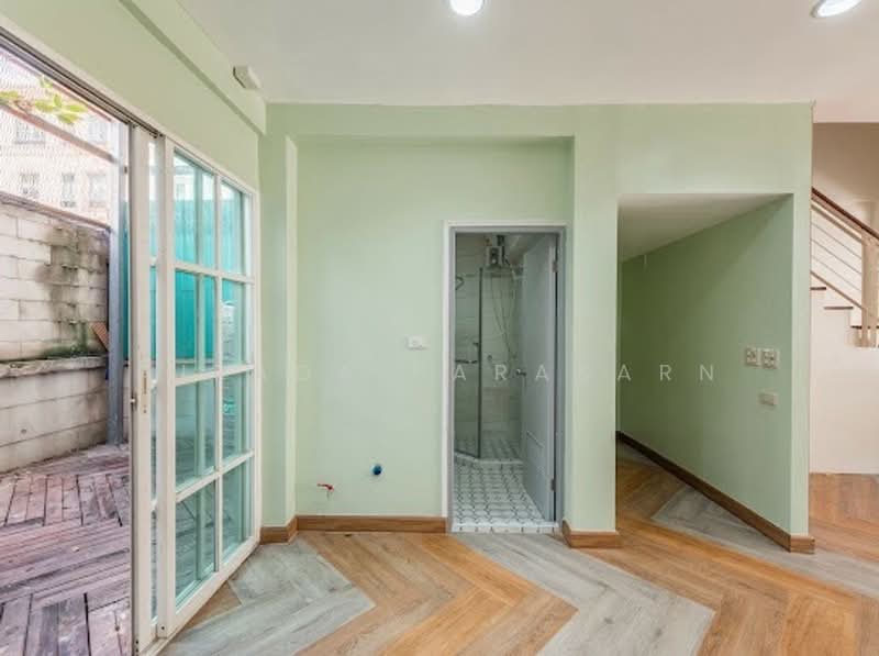 Baan Klang Mueang The Paris Ratchavipha, Bangkok, Ratchadapisek Road, Lat Yao, Chatuchak, Bangkok, 4 Bedrooms, 240 sqm, Townhouse For Sale, by Airada Parasarn, 500348582 - DDproperty.com