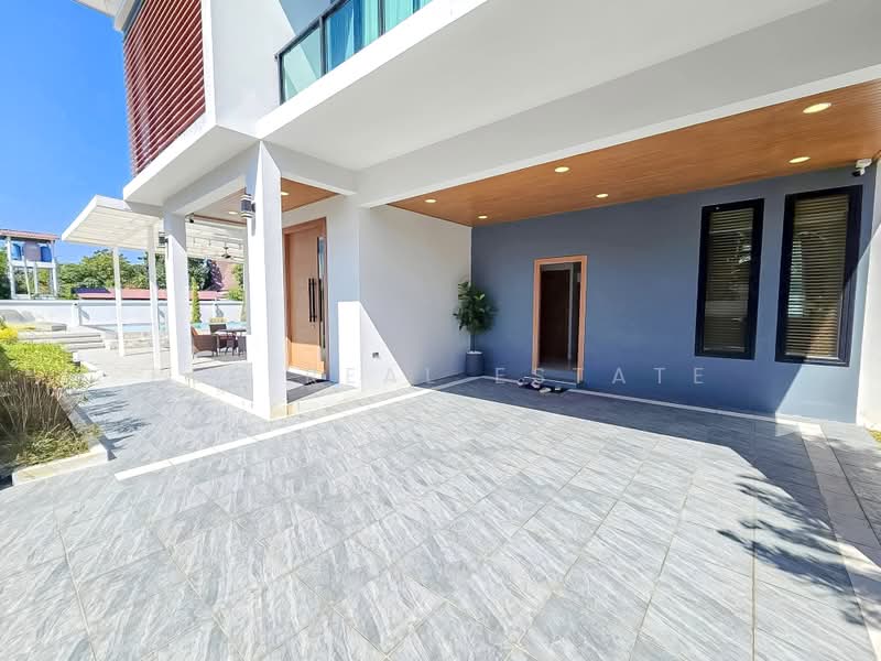 Pool Villa Huai Yai Pattaya Luxury 2 Storey Fully Furnished for Sale, Chon Buri (Pattaya), Bang Lamung, Bang Lamung (Pattaya), Chon Buri (Pattaya), 4 Bedrooms, 463 sqm, Villa For Sale, by PLC real estate, 500348609 - DDproperty.com