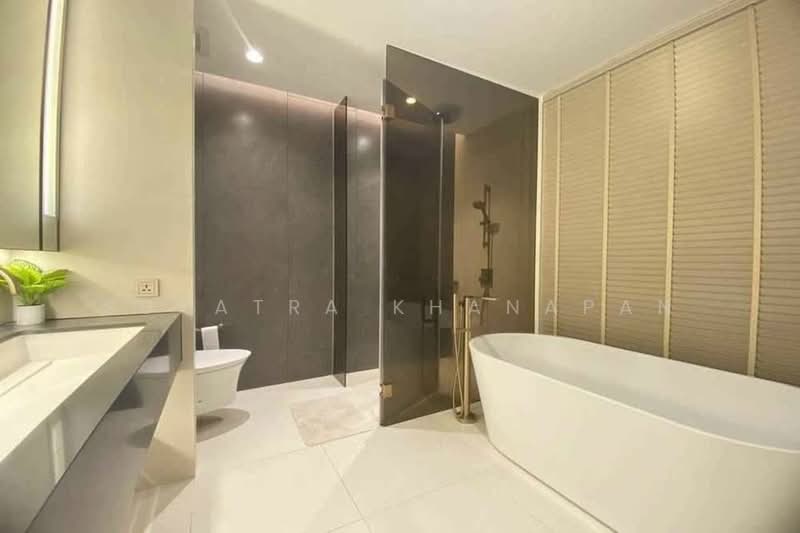 The Estelle Phrom Phong, Bangkok, 131 Soi Sukhumvit 26, Khong Tan, Khlong Toei, Bangkok, 1 Bedroom, 58 sqm, Condo For Rent, by Supatra Khanapan, 500348610 - DDproperty.com