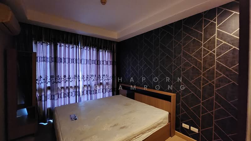 Thru Thonglor, Bangkok, Petchaburi Road, Bang Kapi, Huai Khwang, Bangkok, 1 Bedroom, 40 sqm, Condo For Rent, by Phitchaporn Kongsamrong, 500348655 - DDproperty.com