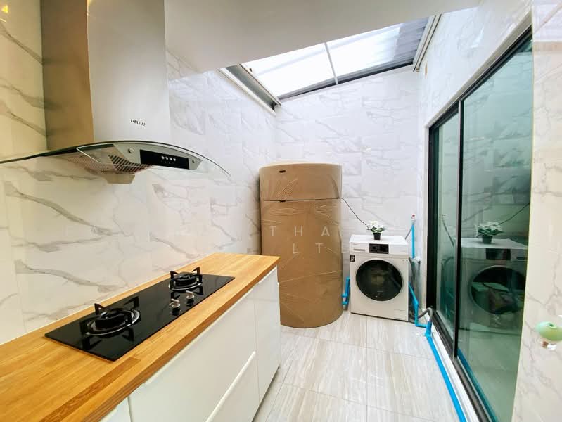 Pruksa Ville Phaholyothin-Ramintra, Bangkok, Soi Ram Intra 5 Alley 18, Thep Rak Raod, Tha Rang, Bang Khen, Bangkok, 5 Bedrooms, 133 sqm, Townhouse For Sale, by Fazwaz (Thailand) Co., Ltd., 500348755 - DDproperty.com