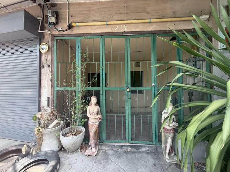 ตึกแถว ซอยองครักษ์13, กรุงเทพ, ถนนนครไชยศรี, ดุสิต, กรุงเทพ, 130 ตร.ม., ตึกแถว-อาคารพาณิชย์ ขาย, โดย อดิเทพ แสนเมือง, 500348768 - DDproperty.com