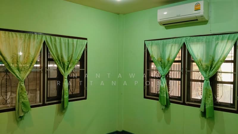 Corner detached house for sale in Lamphun Village Close to Lamphun Chatuchak Market, Jampha shopping, Lamphun, หมู่บ้าน ลำพูน วิลเลจ, Pa Sak, Muang Lamphun, Lamphun, 2 Bedrooms, 100 sqm, Single Detached House For Sale, by Nantawan Rattanapong, 500348779 - DDproperty.com