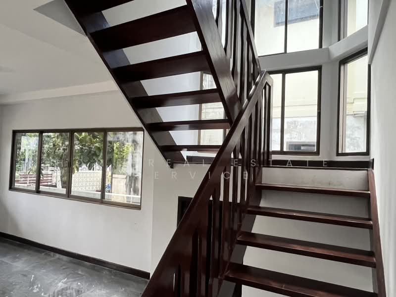 ร่มฤดี ร่มเกล้า, กรุงเทพ, คลองสามประเวศ, ลาดกระบัง, กรุงเทพ, 200 ตร.ม., บ้านเดี่ยว ขาย, โดย HOME Real Estate Service, 500348800 - DDproperty.com