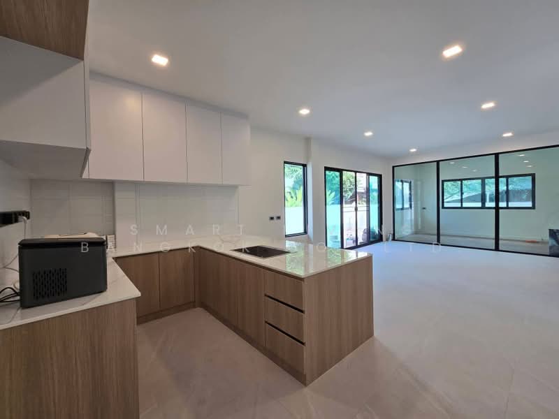 Muang Ake Village, Pathum Thani, Muang Ake Rd, Lak Hok, Muang Pathum Thani, Pathum Thani, 4 Bedrooms, 400 sqm, Single Detached House For Sale, by Smart Living Bangkok Co.,Ltd., 500348885 - DDproperty.com