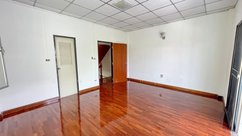 Bann Imumporn Pinklao-Thawee Watthana, Bangkok, Soi Moobann Imumporn, Sala Thammasop, Thawi Watthana, Bangkok, 2 Bedrooms, 160 sqm, Townhouse For Sale, by อรุณ อเนกคุณะ, 500348924 - DDproperty.com