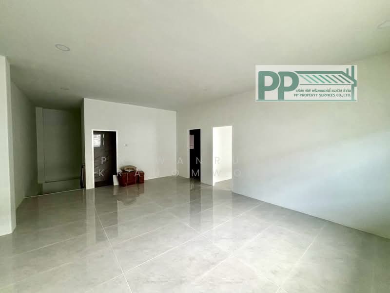 CODE:PP1-W1206-0526 ให้เช่าโรงงาน/คลังสินค้า พื้นที่ขนาด 1,461 ตร.ม 1,551 ตร.ม 1,642 ตร.ม สร้างให, สมุทรสาคร, สวนหลวง, กระทุ่มแบน, สมุทรสาคร, 1,461 ตร.ม., โกดัง-โรงงาน ให้เช่า, โดย PRAWANRUNG KRAHOMWONG, 500348970 - DDproperty.com
