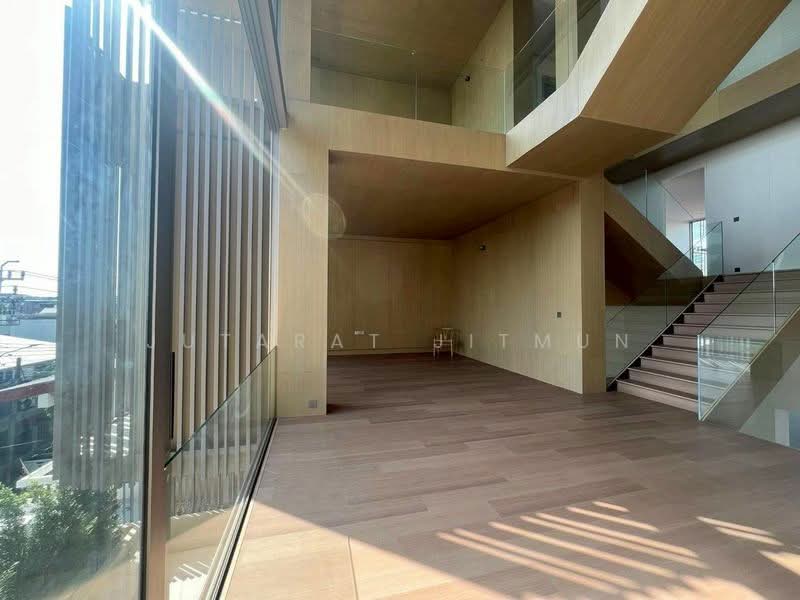 โฮมออฟฟิศ รัชดา 32, Bangkok, Chan Kasem, Chatuchak, Bangkok, 6 Bedrooms, 901 sqm, Townhouse For Rent, by Jutarat Jitmun, 500348991 - DDproperty.com